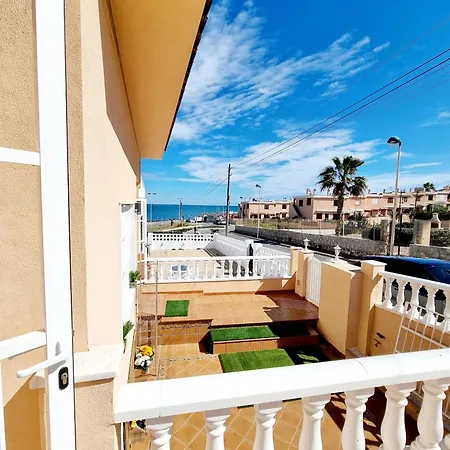 Beachfront La Mata Ferienhaus *