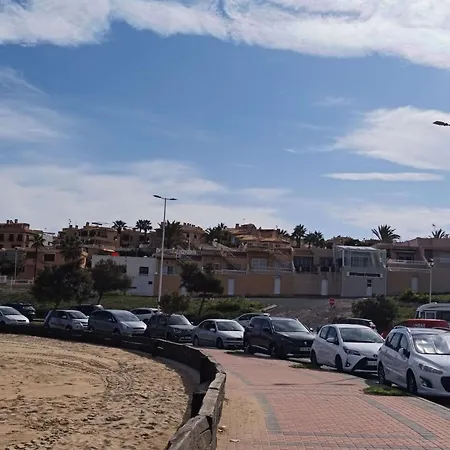 Vakantiehuis Beachfront La Mata